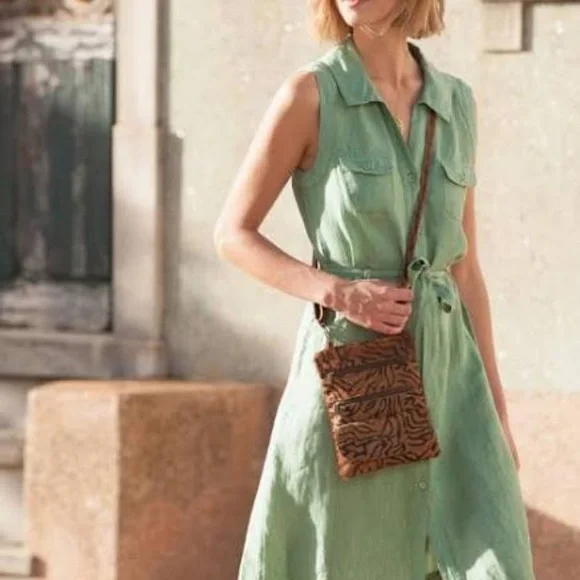 New Bella Dahl Patch‎ Pocket Shirt Dress - Picture 8 of 9